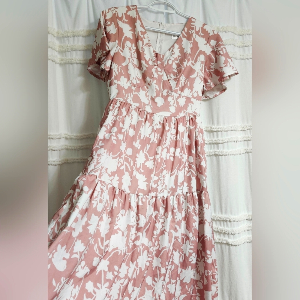 Floral Pink V-Neck Dress. FINAL PRICE!!